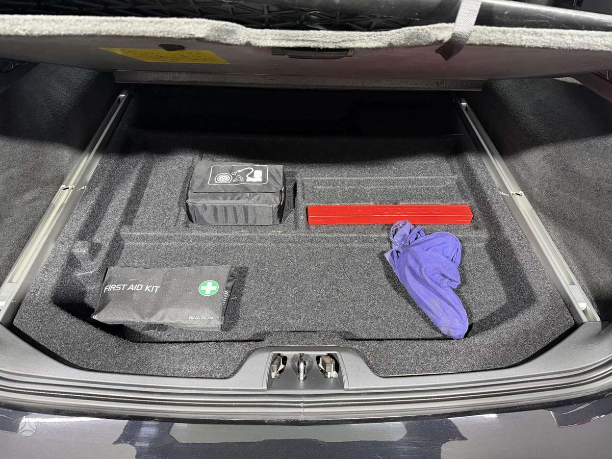 Volvo V70, 2.0 l., Универсал
