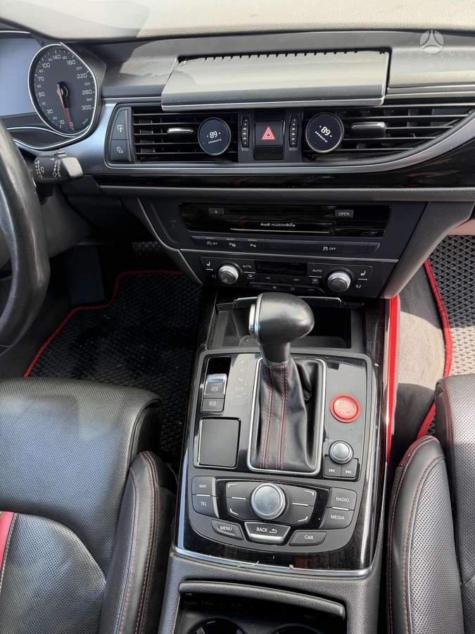 Audi A6, 3.0 l., universalas
