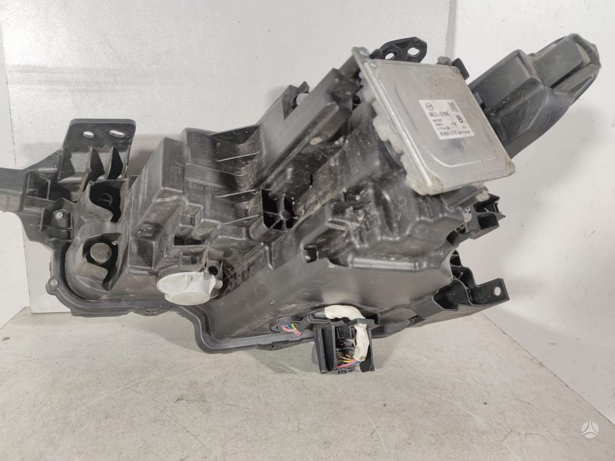Mazda 3, BCKN50031, бамперы (буфера), фары