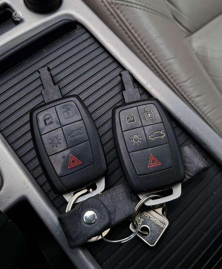 Volvo C30, 1.6 l., Хэтчбек