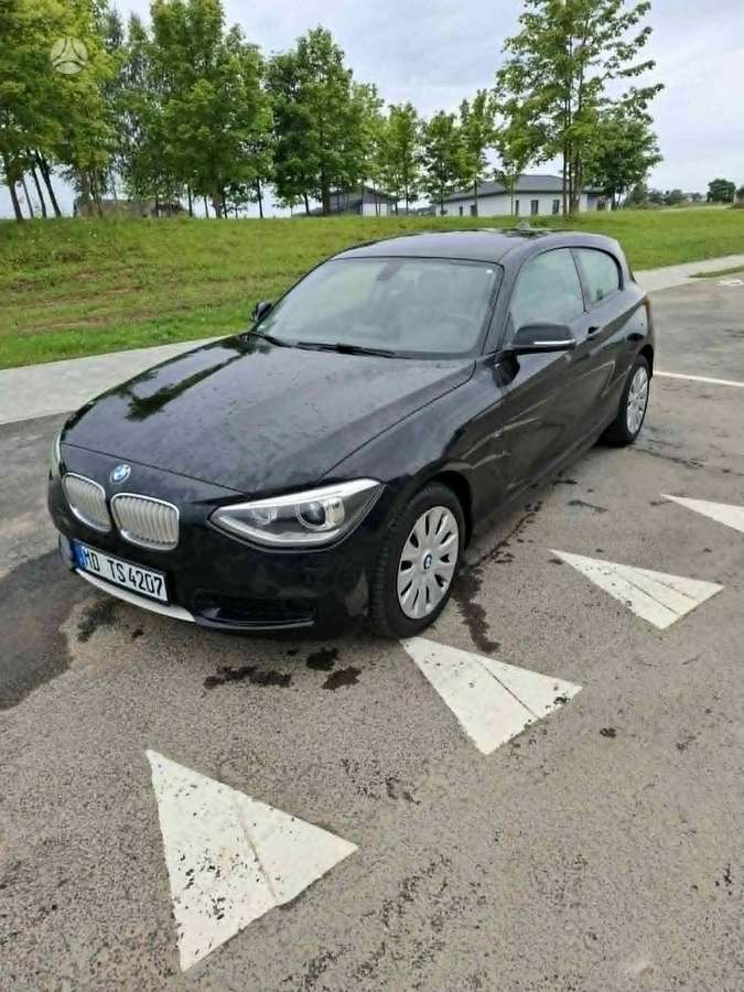 BMW 116, 2.0 l., hatchback