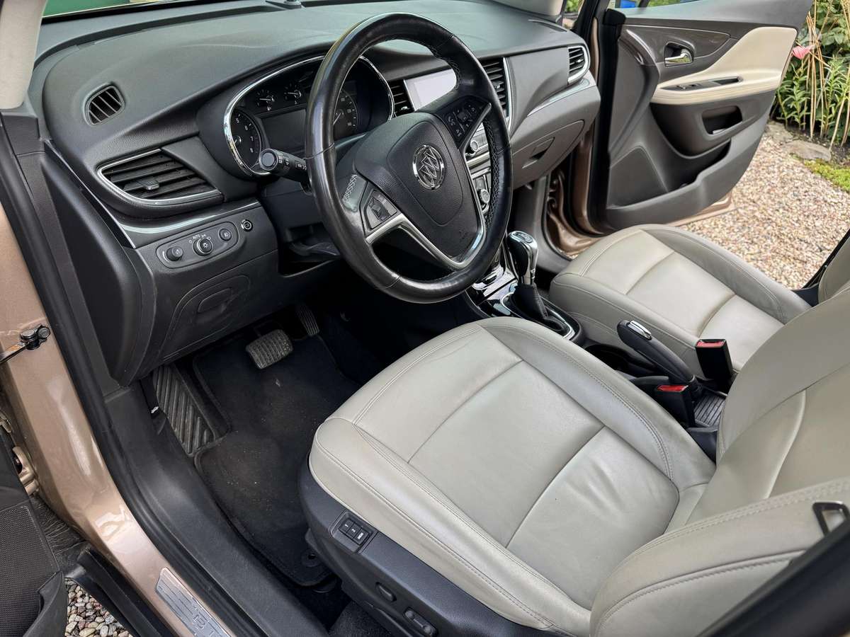 Buick Encore, 1.4 l., off-road / crossover