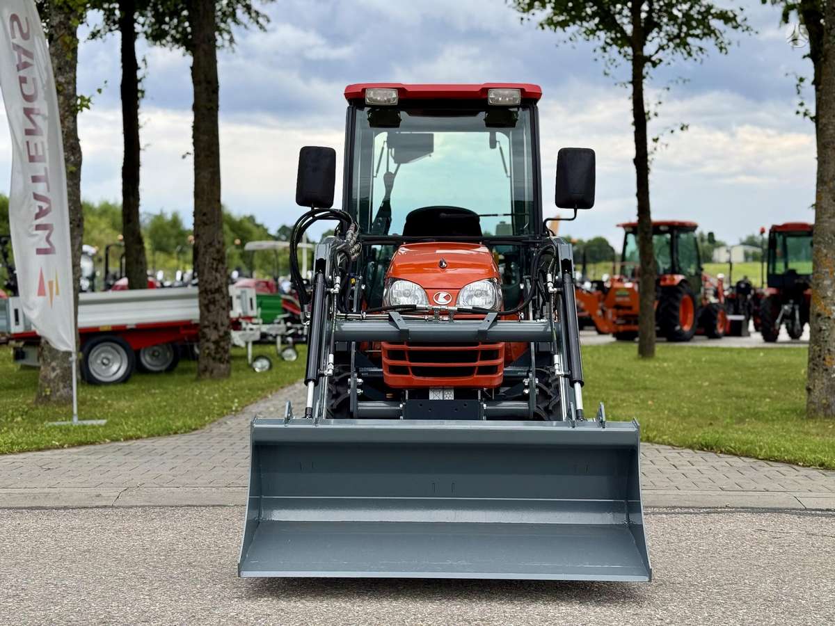 Kubota KB-20, tractors