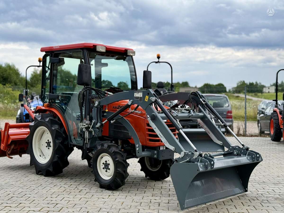 Kubota KB-20, traktoriai
