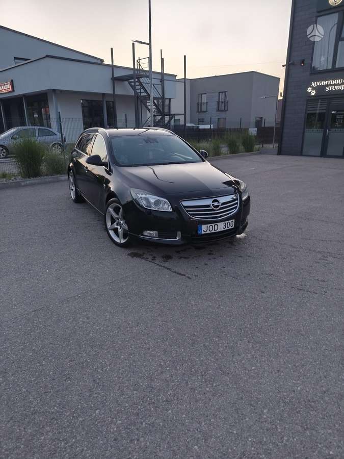 Opel Insignia, 2.0 l., Универсал