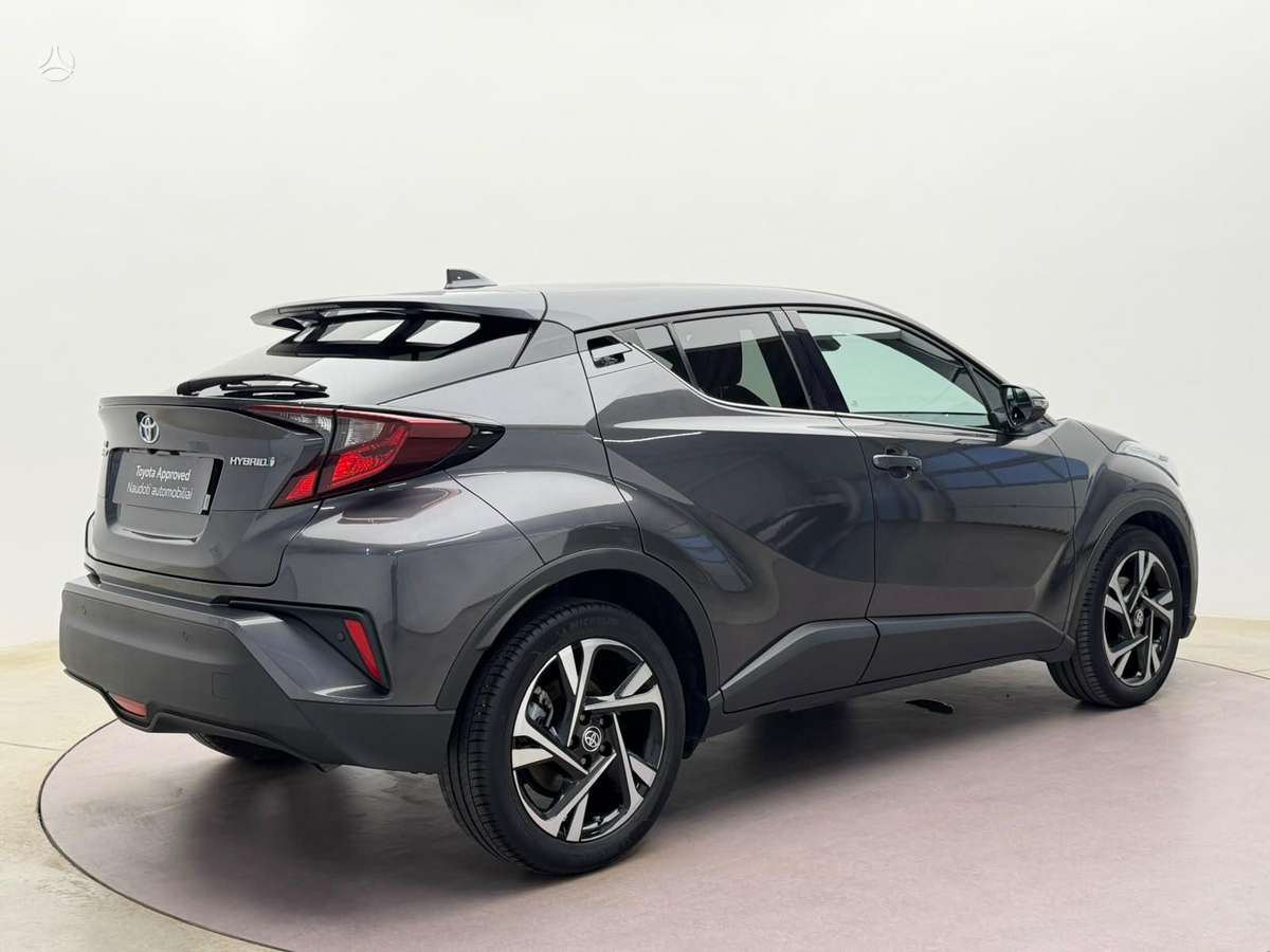 Toyota C-HR - 8