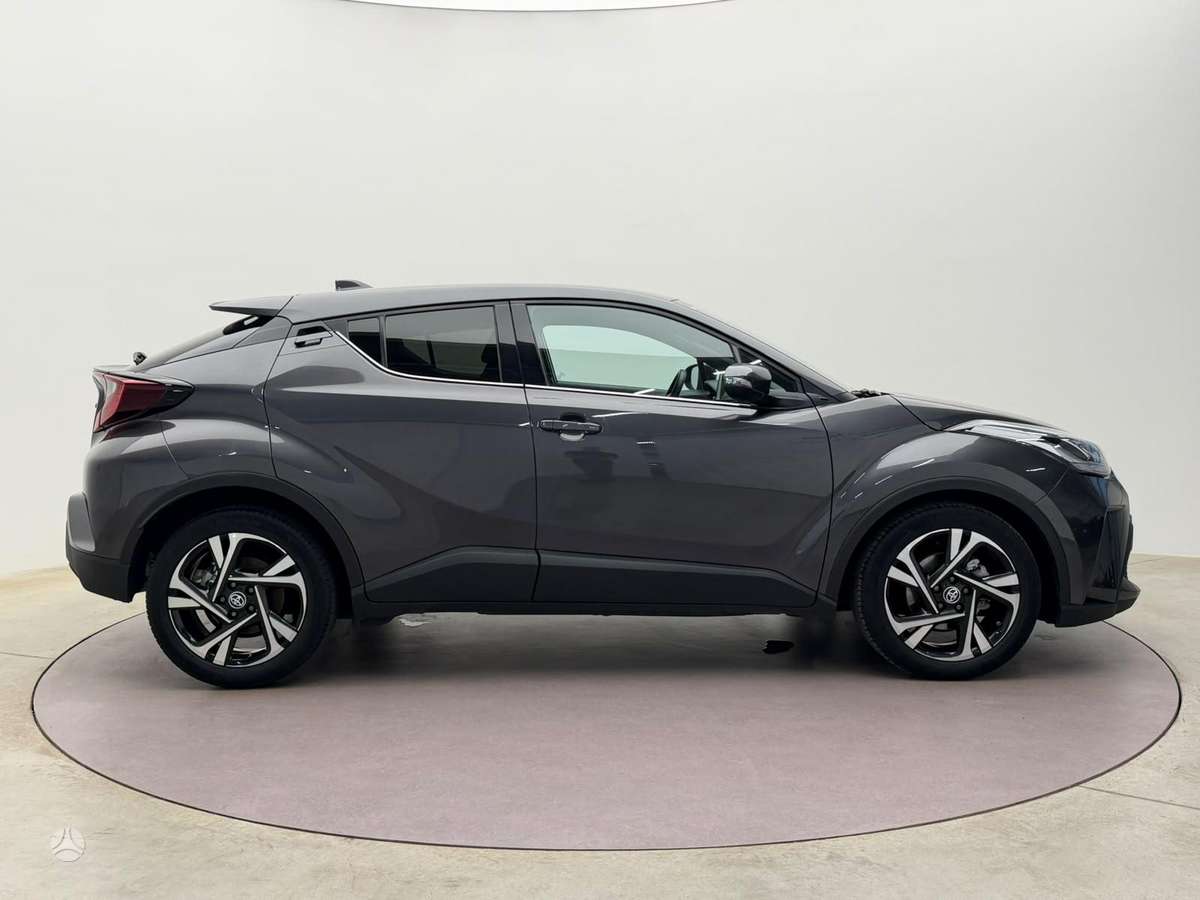 Toyota C-HR - 4