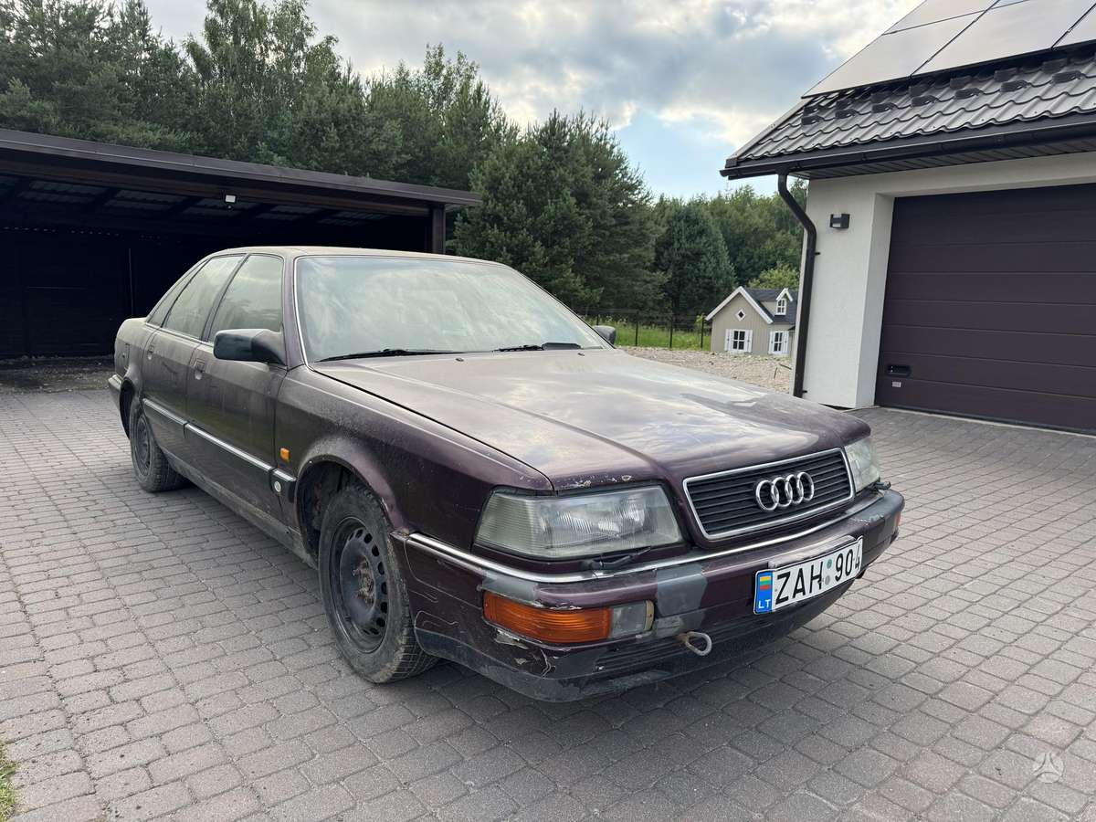 Audi V8, 3.6 l., Седан