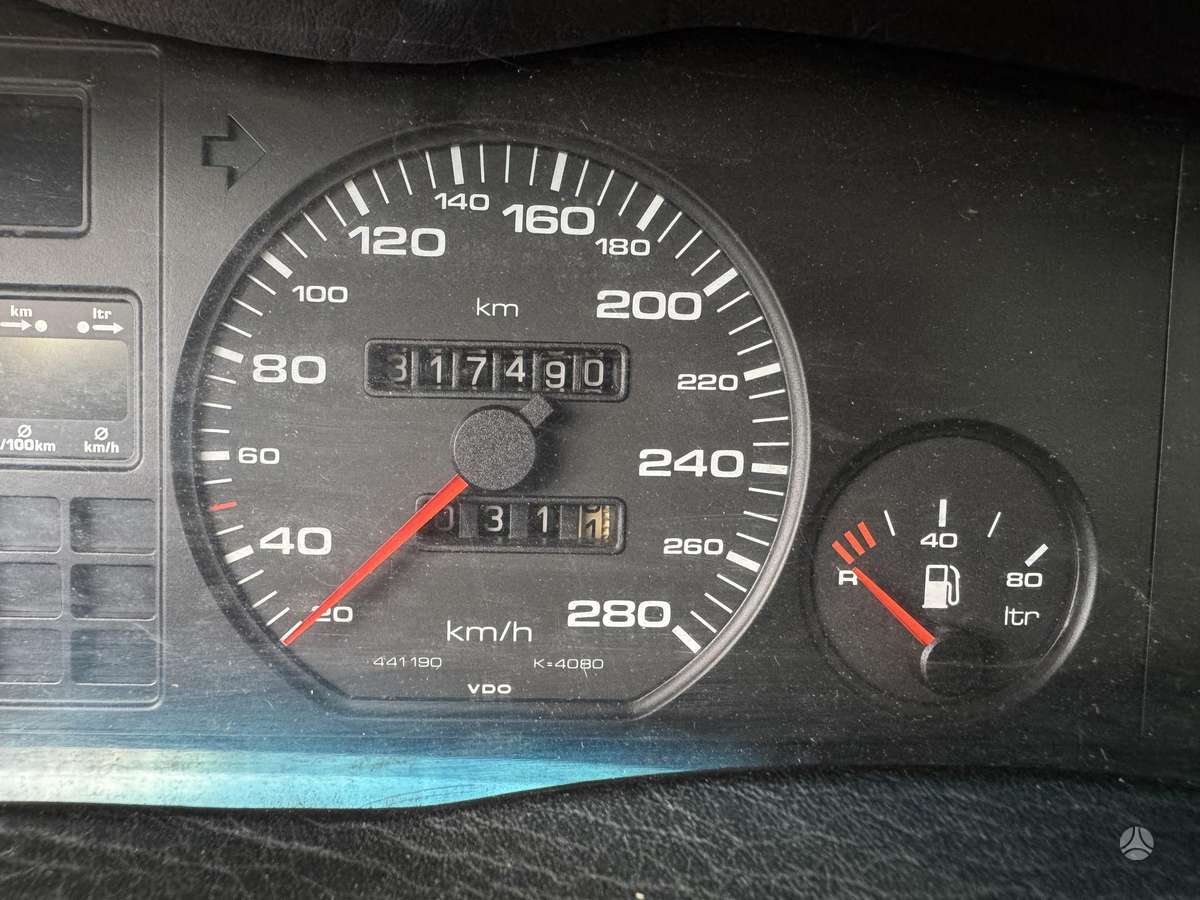 Audi V8, 3.6 l., Седан