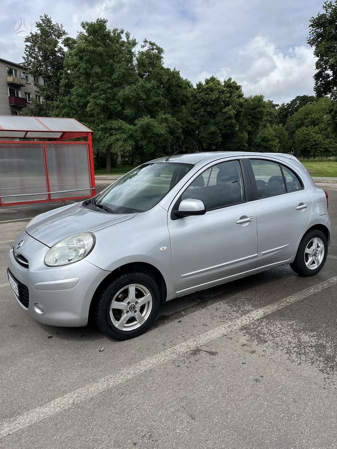 Nissan Micra, 1.2 l., hatchback