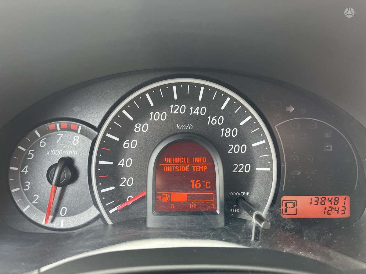 Nissan Micra, 1.2 l., hatchback