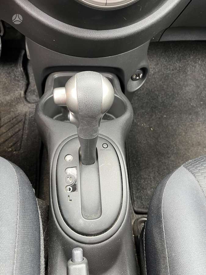 Nissan Micra, 1.2 l., hatchback