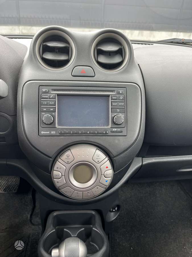 Nissan Micra, 1.2 l., hatchback