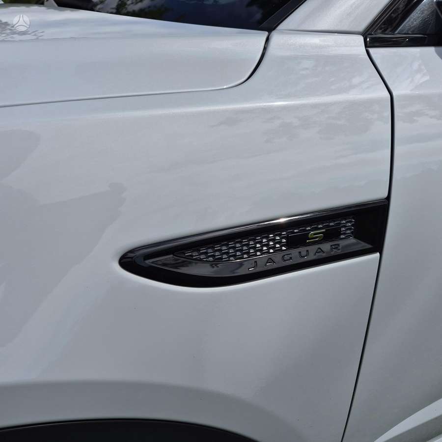 Jaguar E-Pace, 2.0 l., Внедорожник / Кроссовер