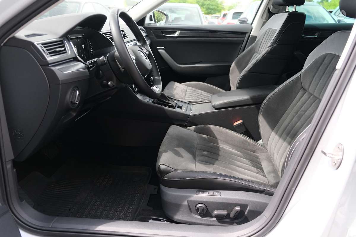 Skoda Superb, 2.0 l., Универсал