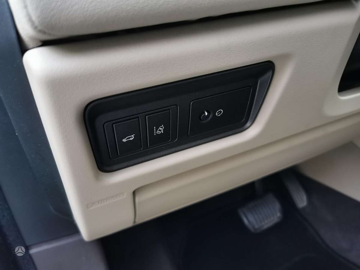 Land Rover Evoque, 2.0 l., Внедорожник / Кроссовер