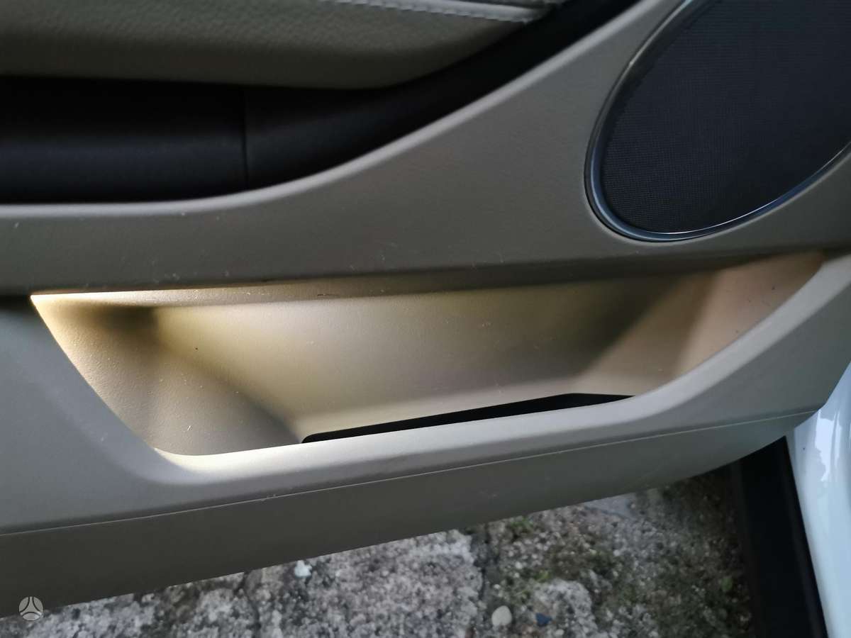 Land Rover Evoque, 2.0 l., Внедорожник / Кроссовер