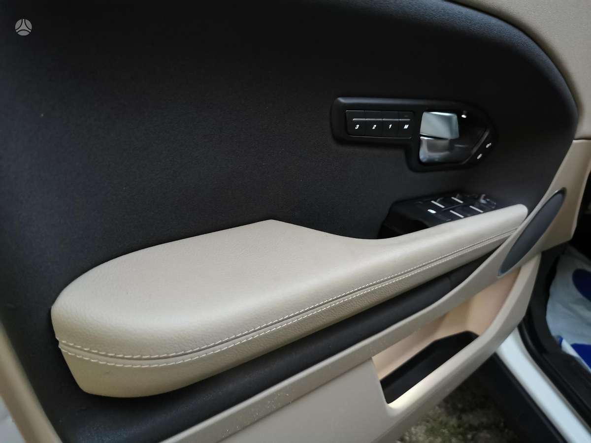 Land Rover Evoque, 2.0 l., Внедорожник / Кроссовер