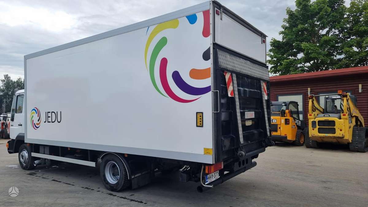 MAN 12.224 Silent, isothermal trucks