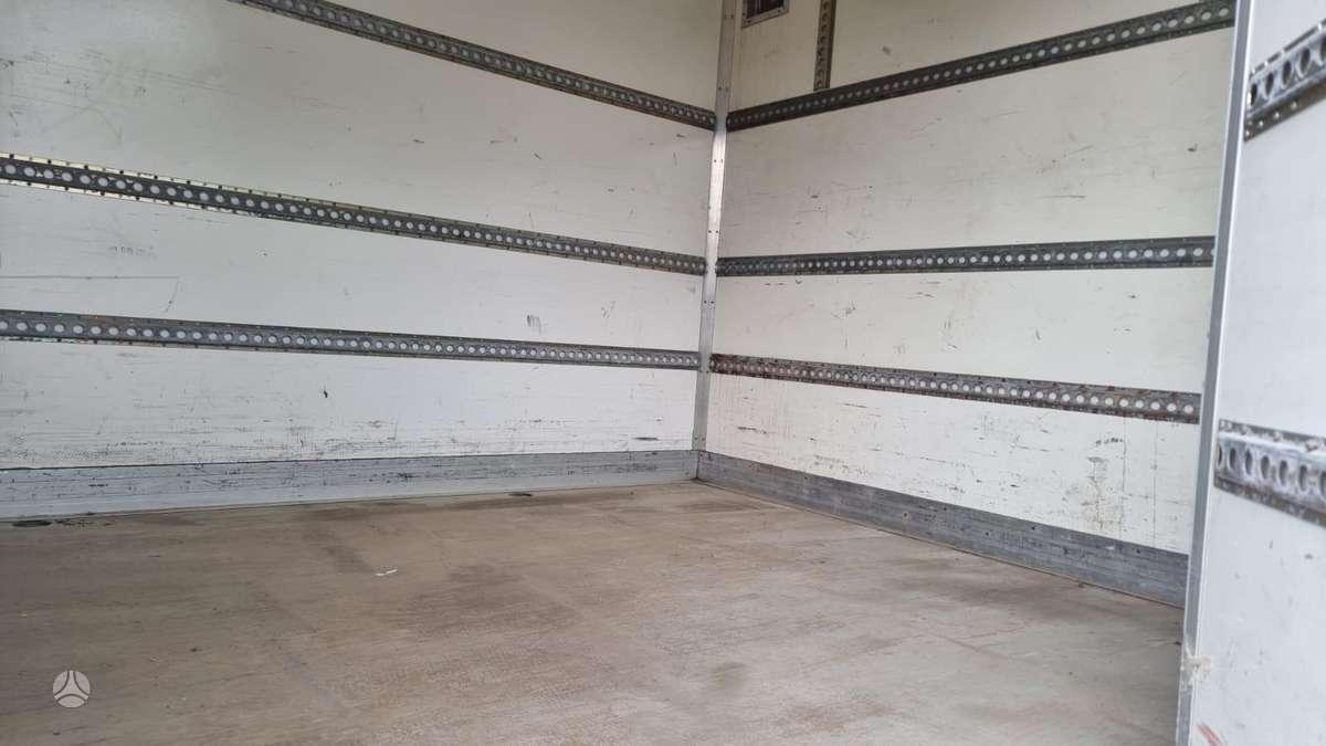 MAN 12.224 Silent, isothermal trucks