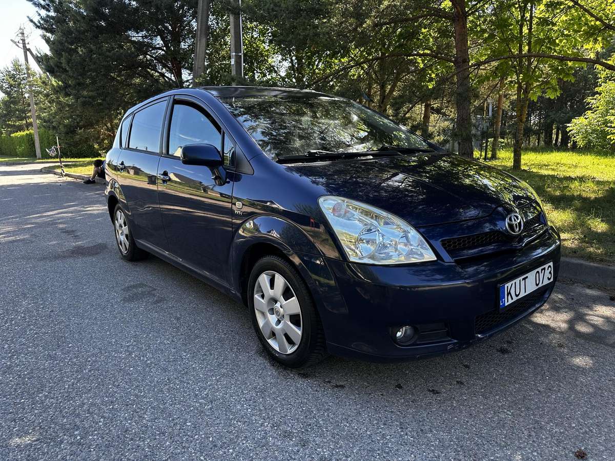 Toyota Corolla Verso, universalas