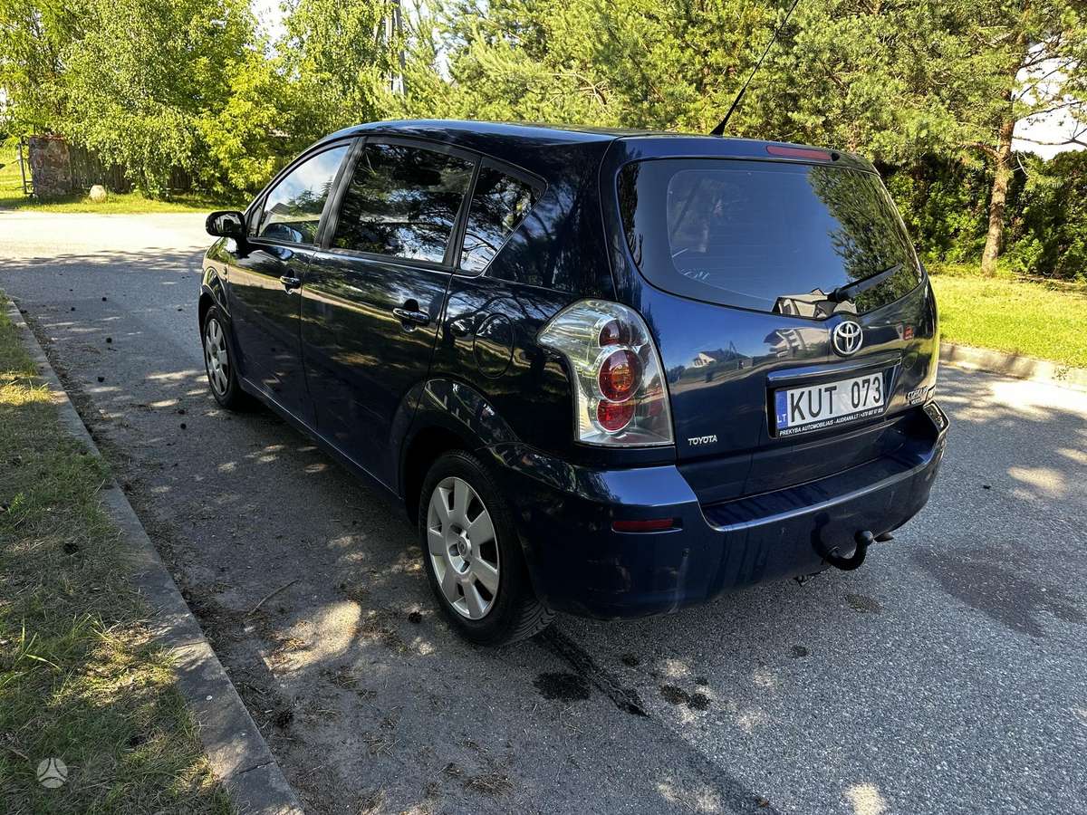 Toyota Corolla Verso, universalas