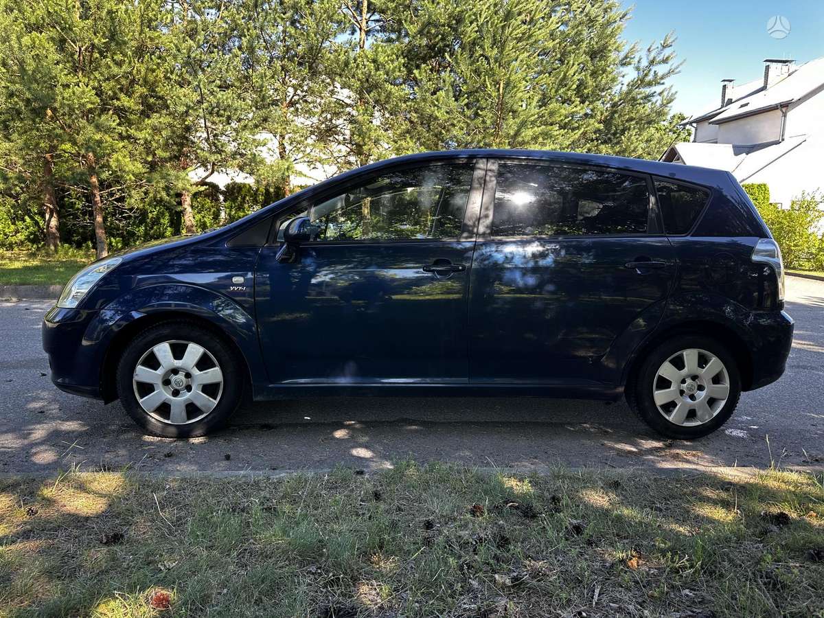 Toyota Corolla Verso, universalas