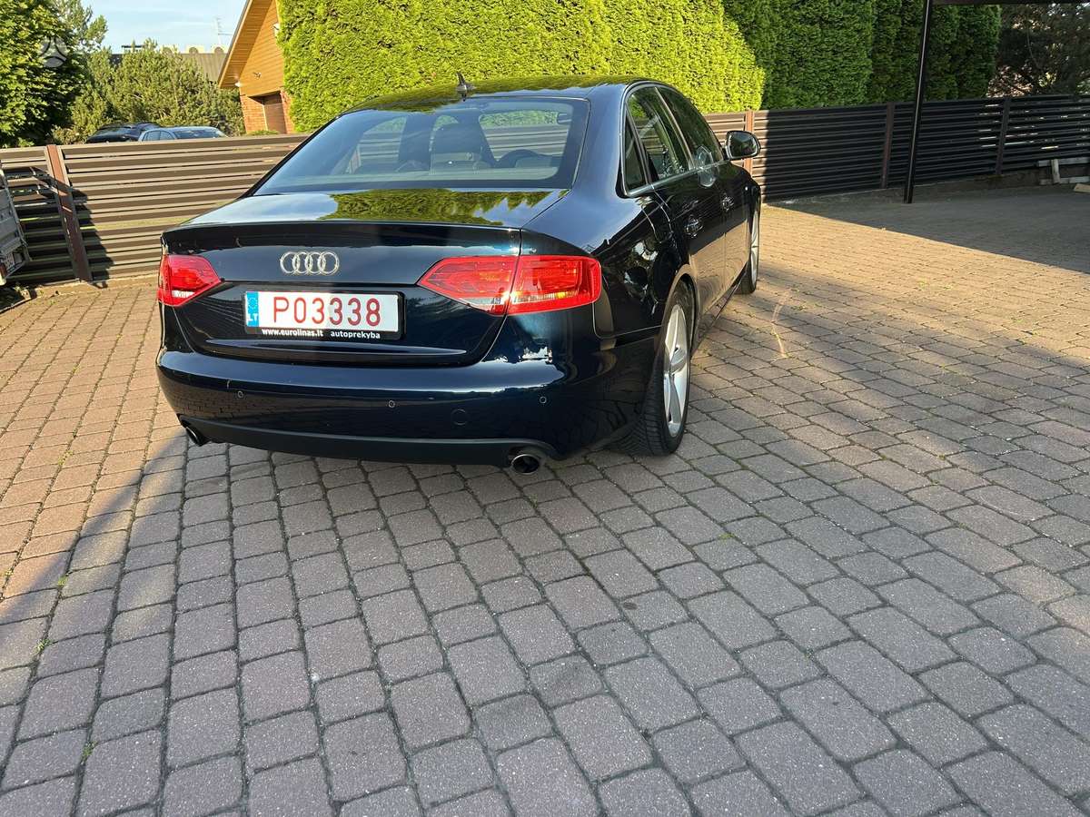 Audi A4, 3.1 l., Седан
