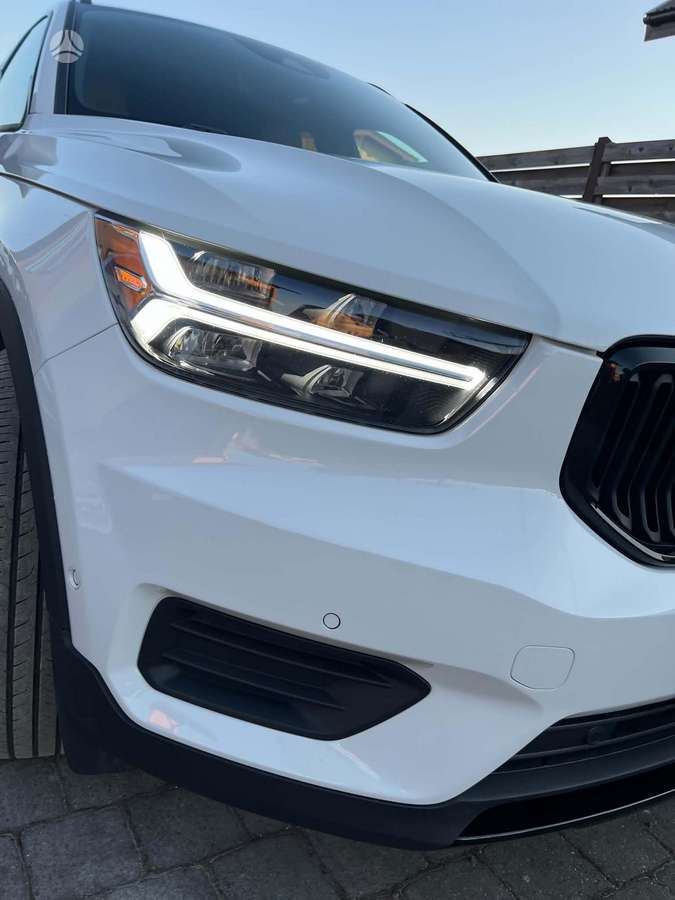 Volvo XC40 - 4