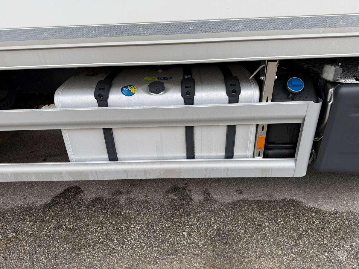 Scania G450, refrižerātori