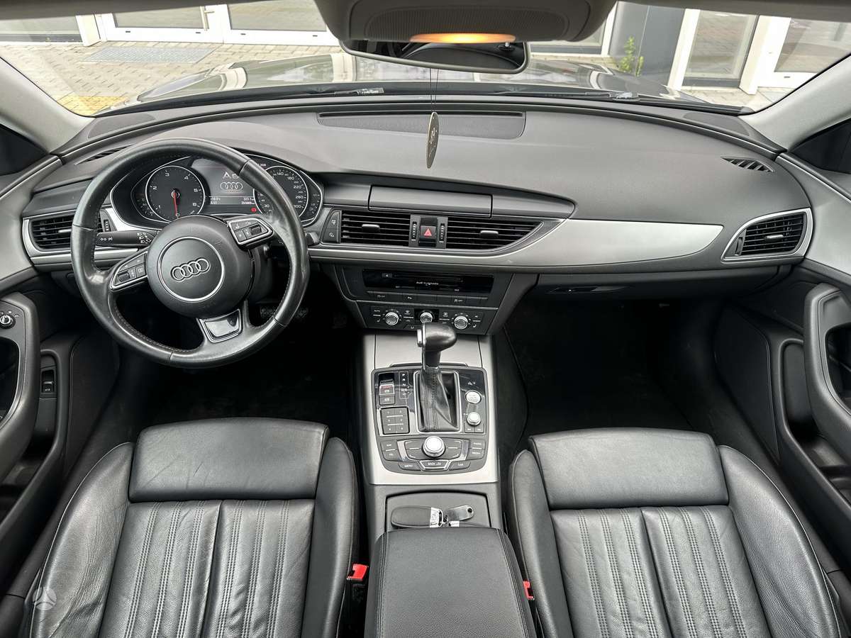 Audi A6, 2.0 l., Седан