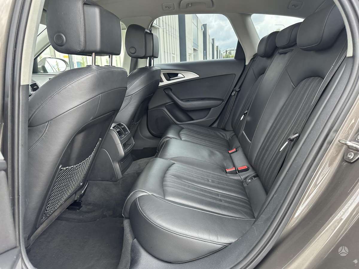 Audi A6, 2.0 l., Седан