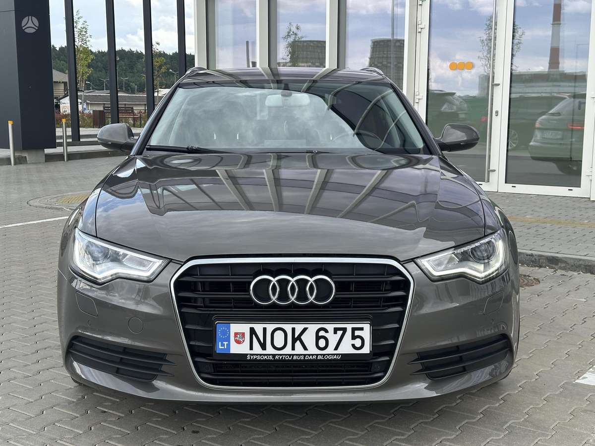 Audi A6, 2.0 l., Седан