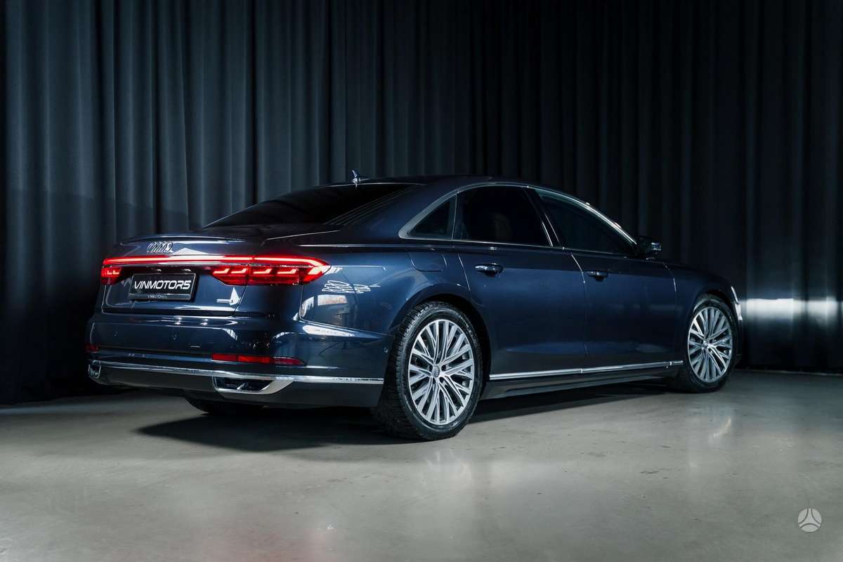 Audi A8, 3.0 l., sedanas