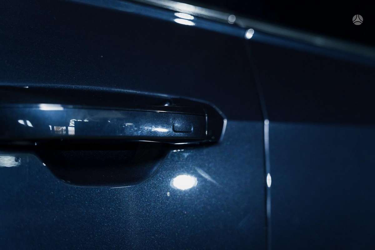 Audi A8, 3.0 l., Седан