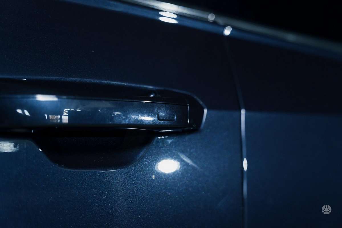 Audi A8, 3.0 l., sedanas