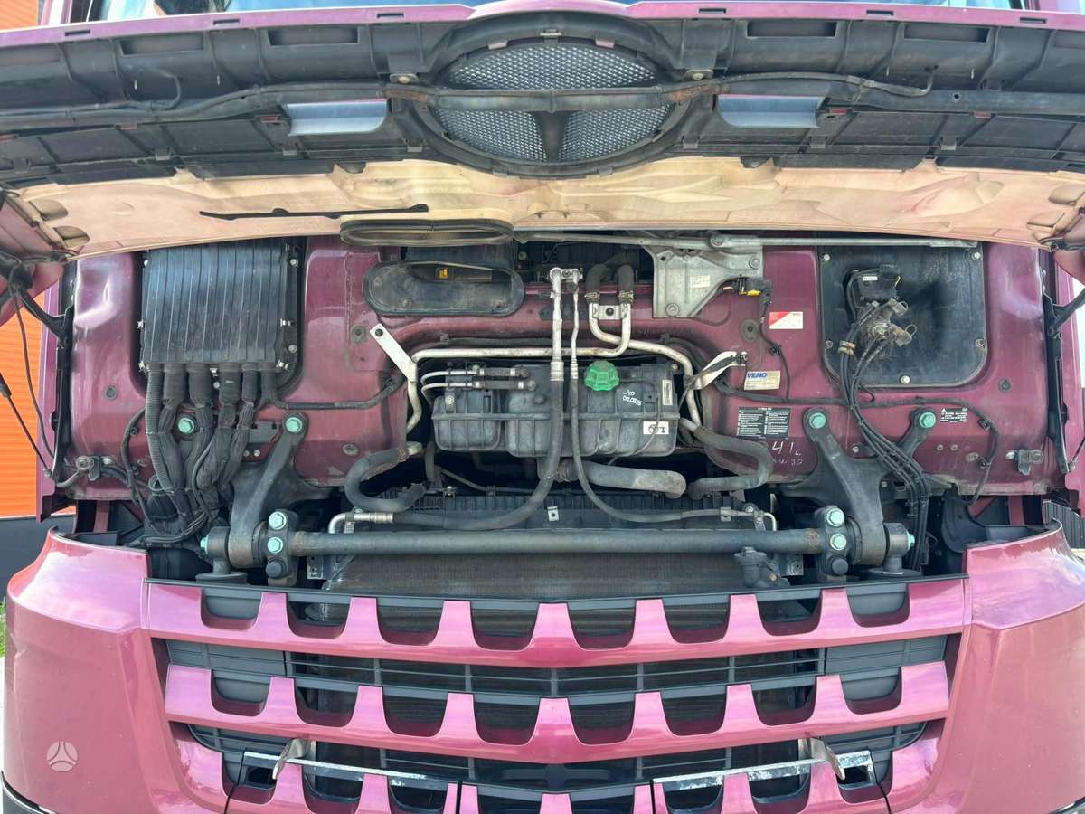 Mercedes-Benz Arocs 3263 8x4, шасси