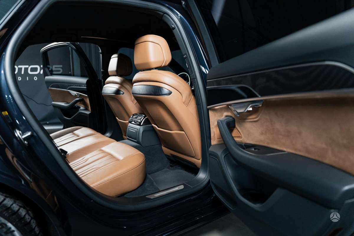 Audi A8, 3.0 l., sedanas