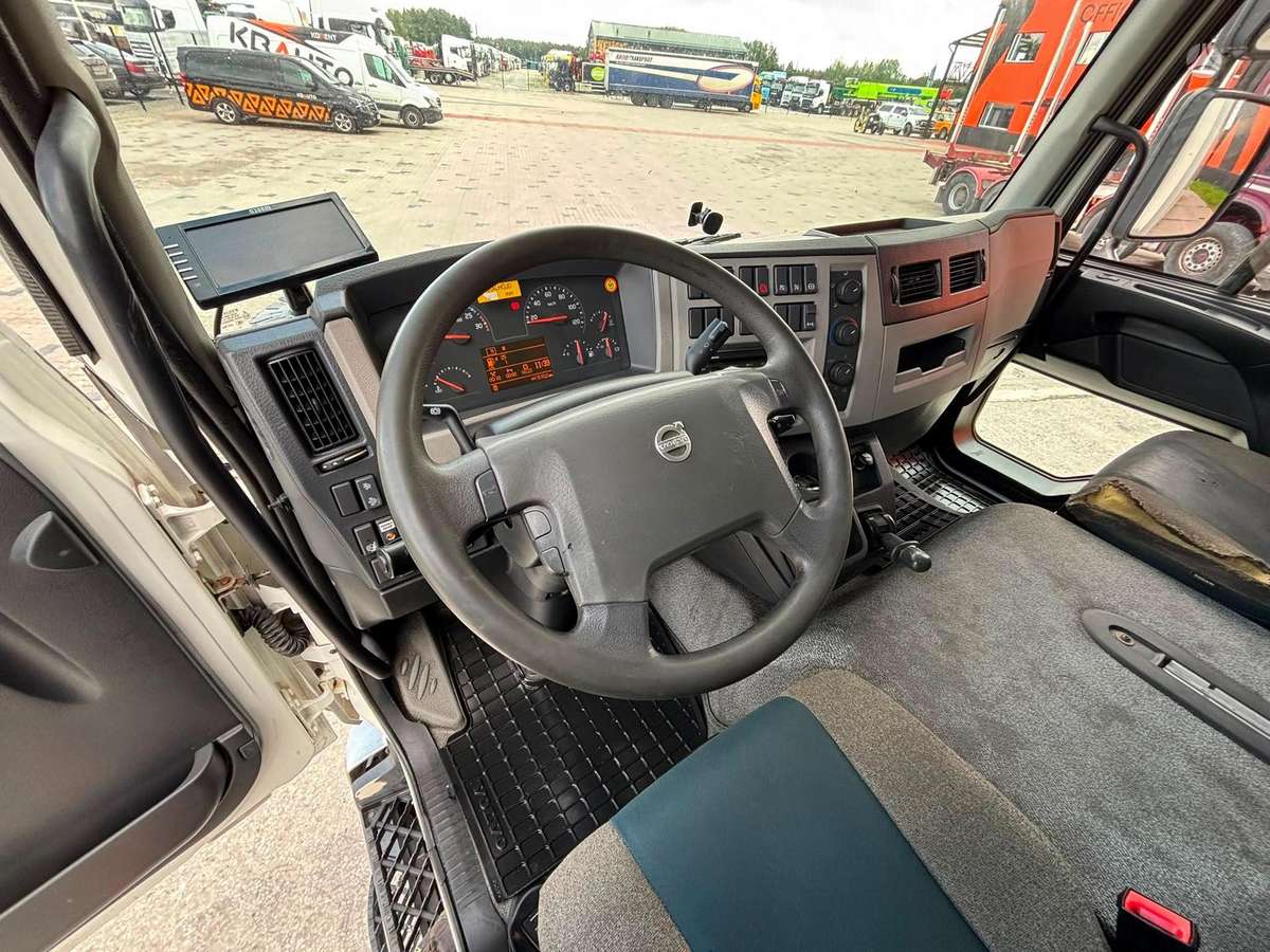 Volvo FL 280 4x2, box trucks / box vans