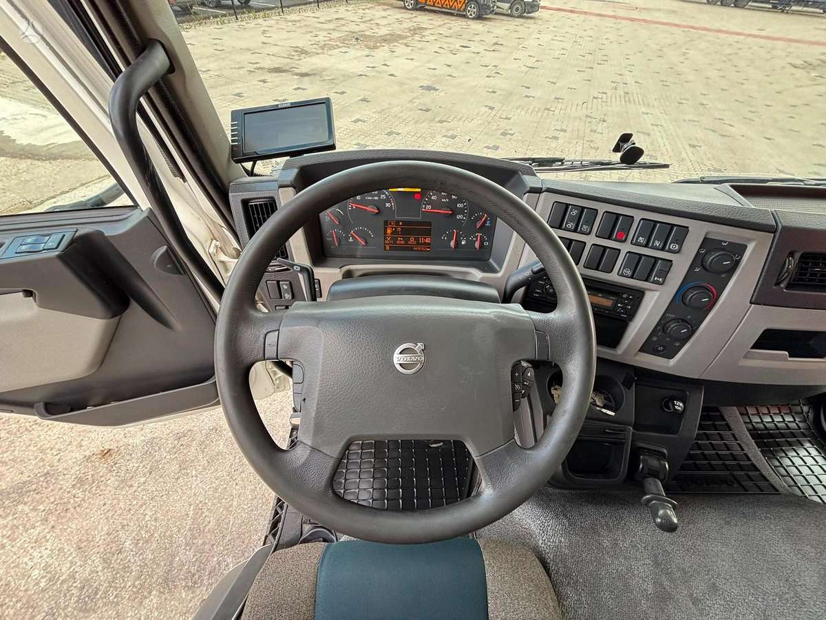 Volvo FL 280 4x2, box trucks / box vans