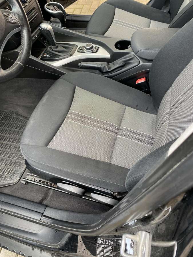 BMW X1, 2.0 l., Внедорожник / Кроссовер
