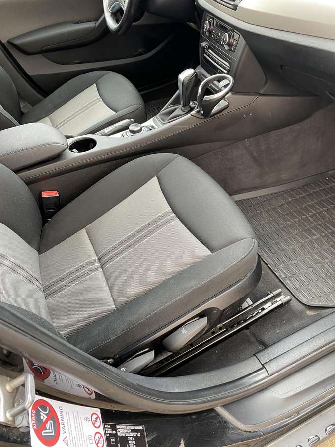 BMW X1, 2.0 l., Внедорожник / Кроссовер