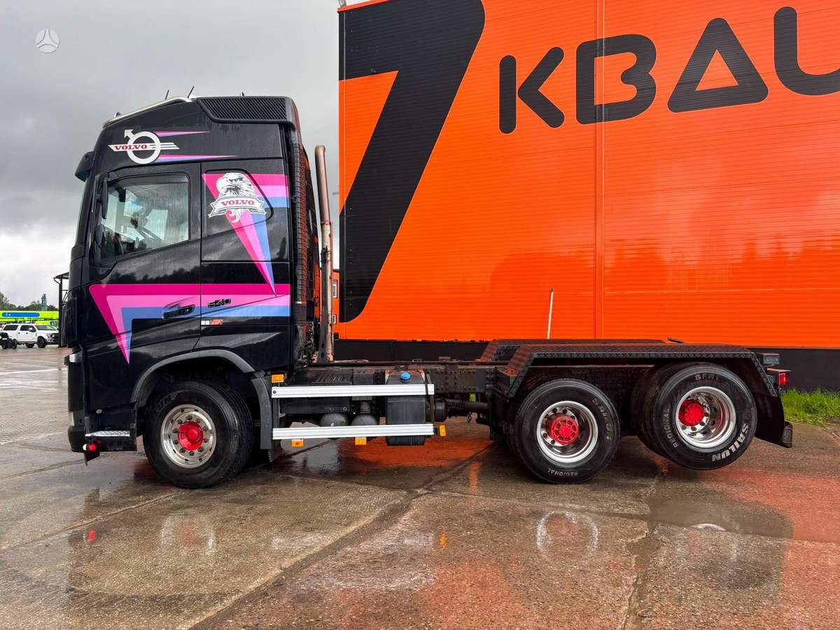 Volvo FH 540 6x2, шасси