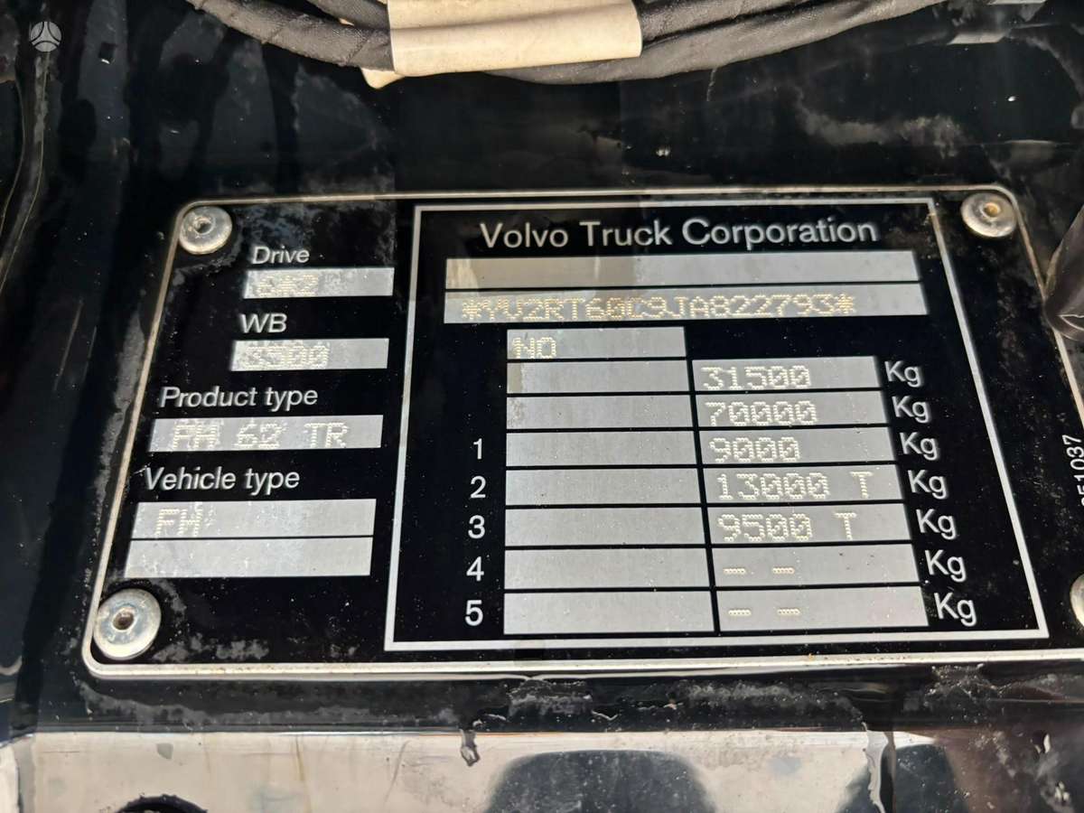 Volvo FH 540 6x2, шасси