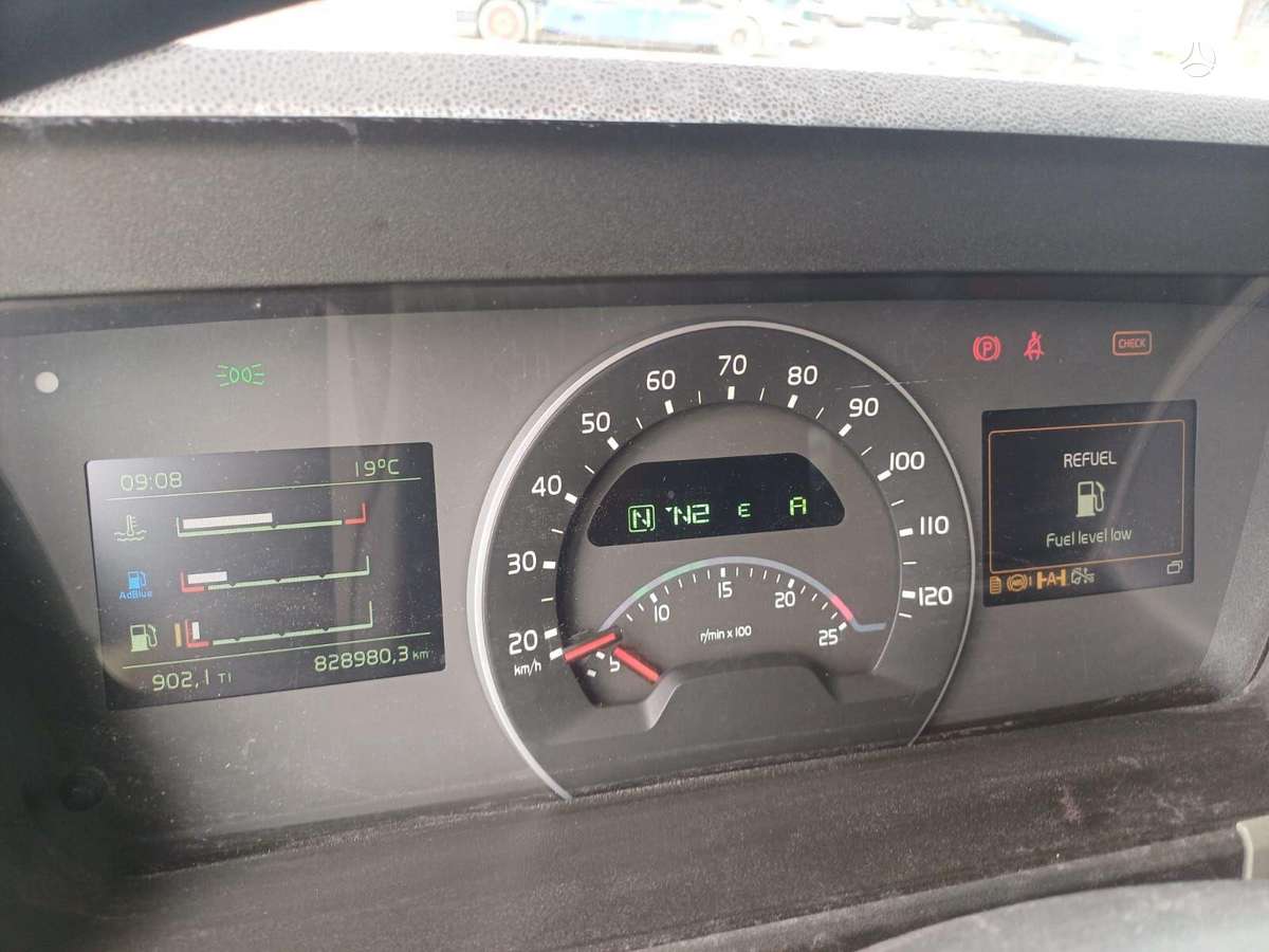 Volvo FM 460, автовозы