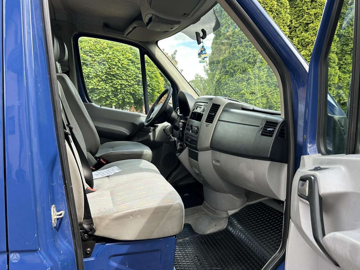 Volkswagen Crafter - 12
