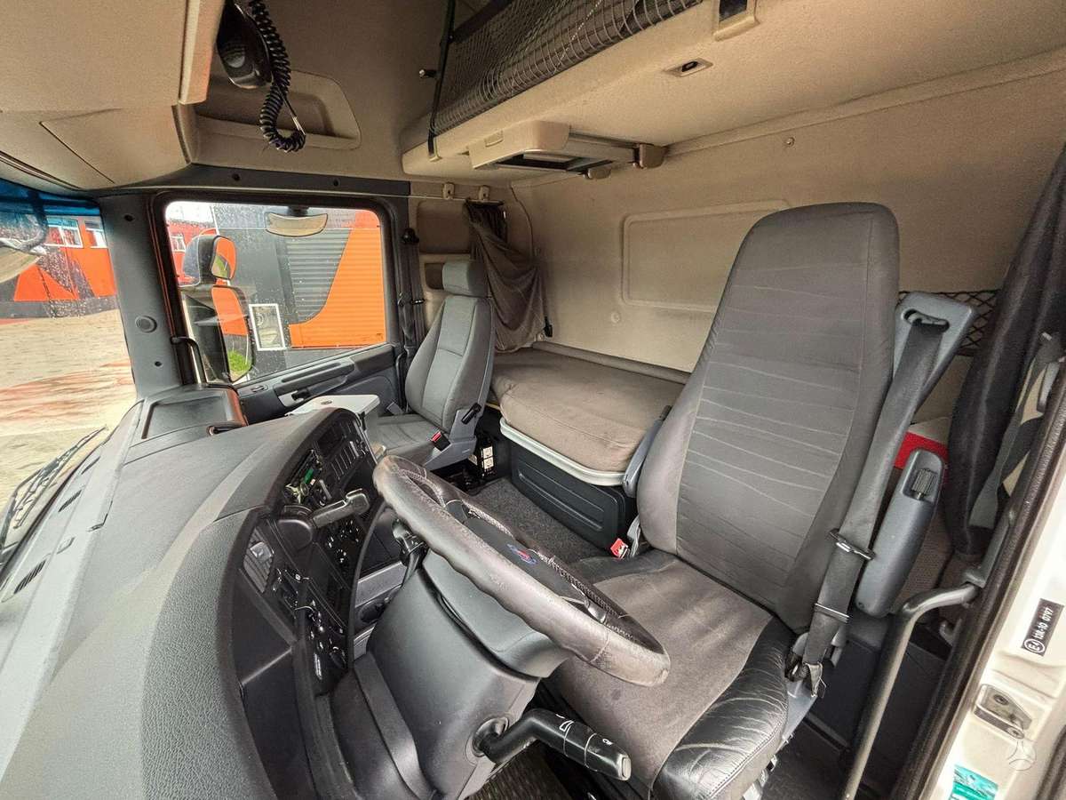 Scania R 420 4x2, single sleeper