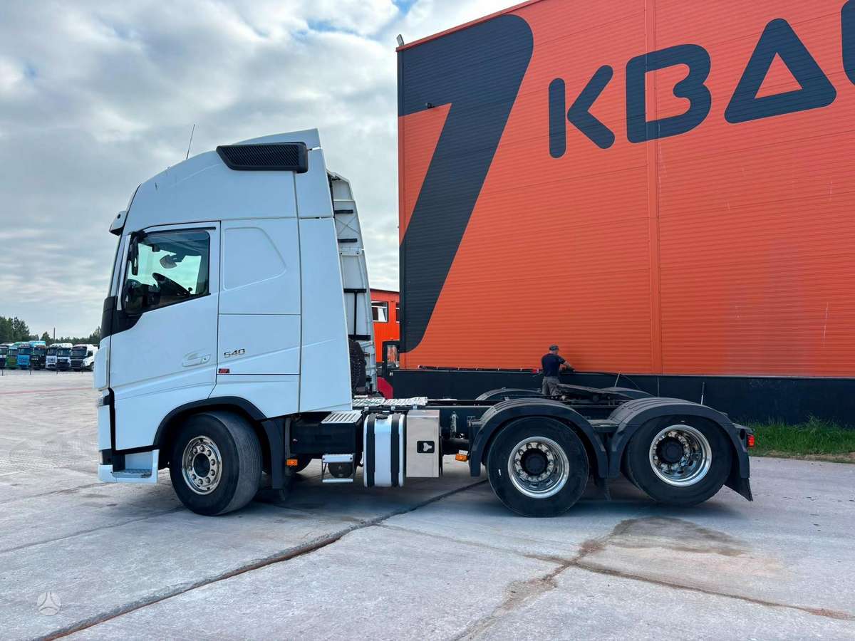 Volvo FH 540 6x2, single sleeper