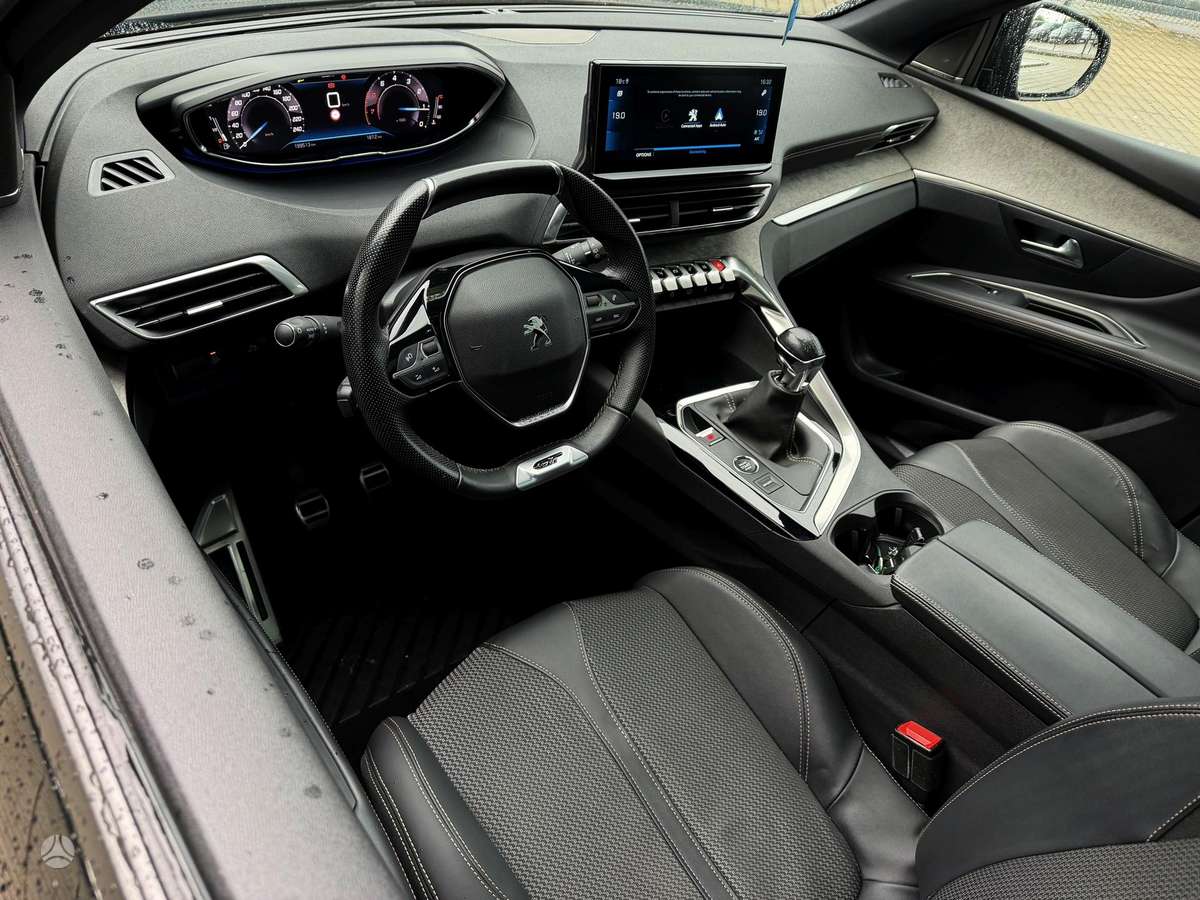 Peugeot 3008 - 8