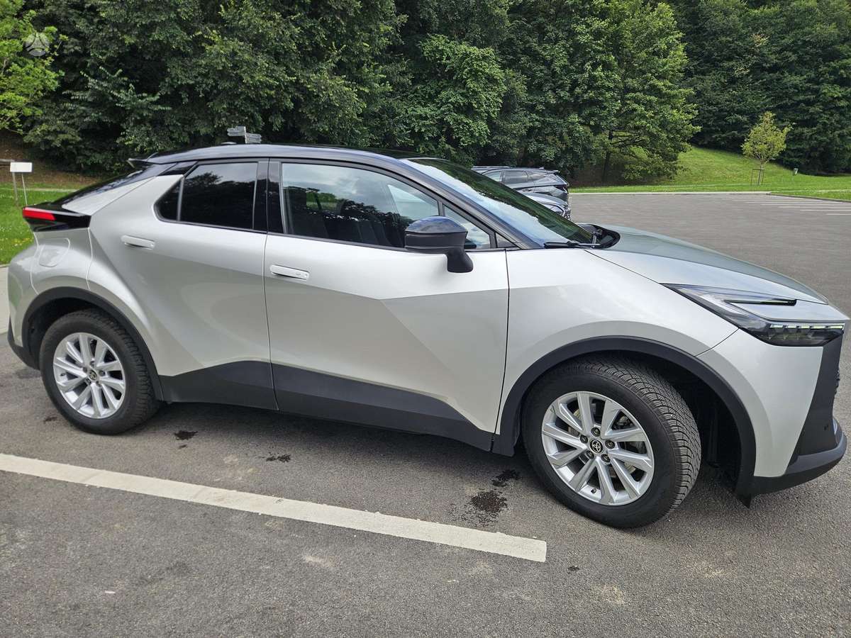 Toyota C-HR - 7